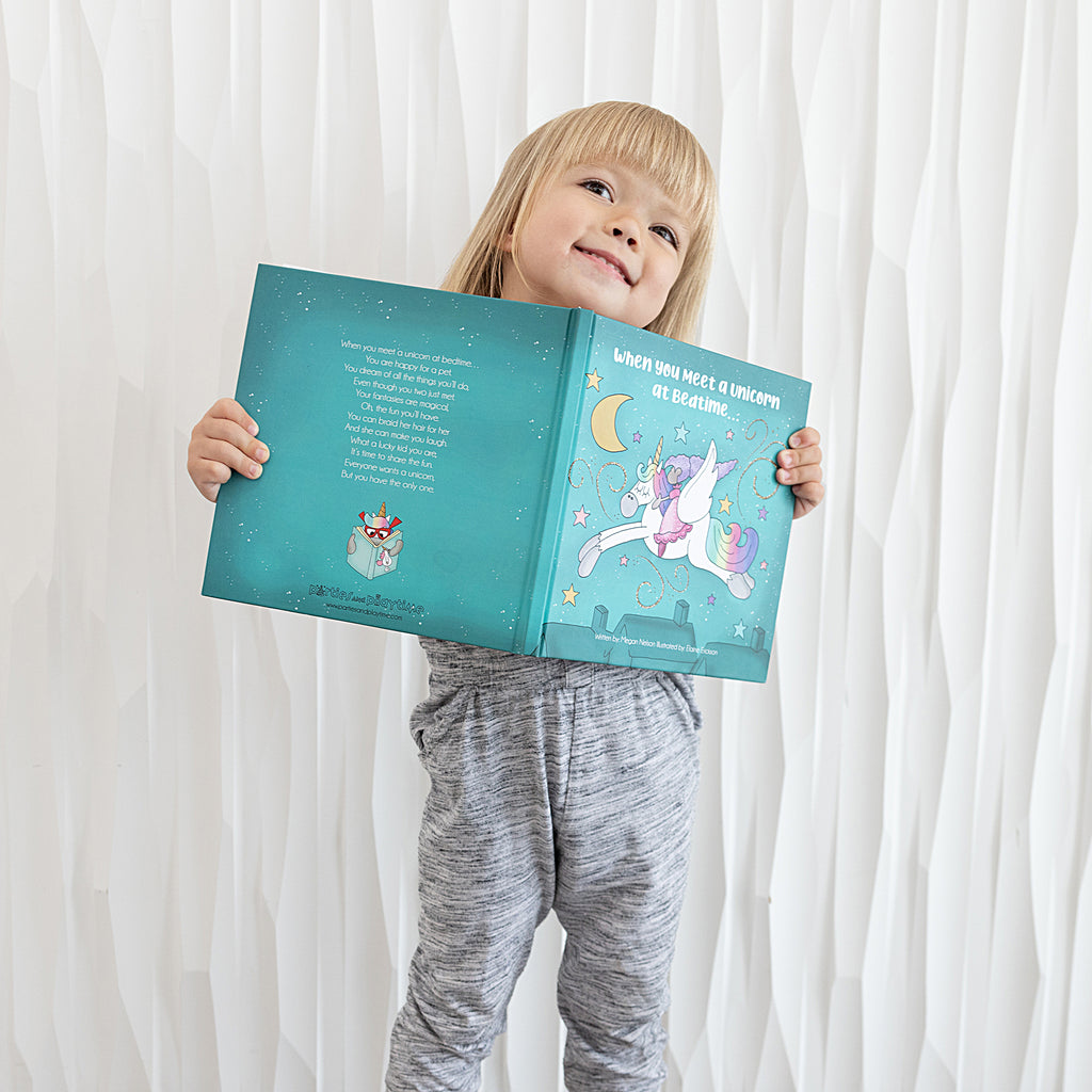 HuggaBuddies Unicorn Bedtime Storybook - “When You Meet a Unicorn at Bedtime…” | Educational Toy & Fun Gift Idea for 10 Year Olds (~) | Hardcover Bedtime Story Unicorn Book (Unicorn)
